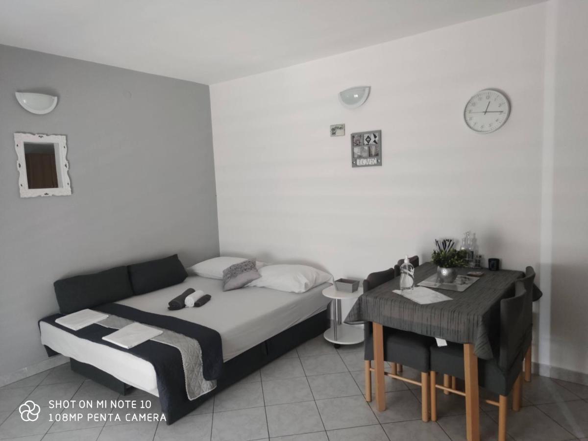 Apartments Marko Драге Экстерьер фото